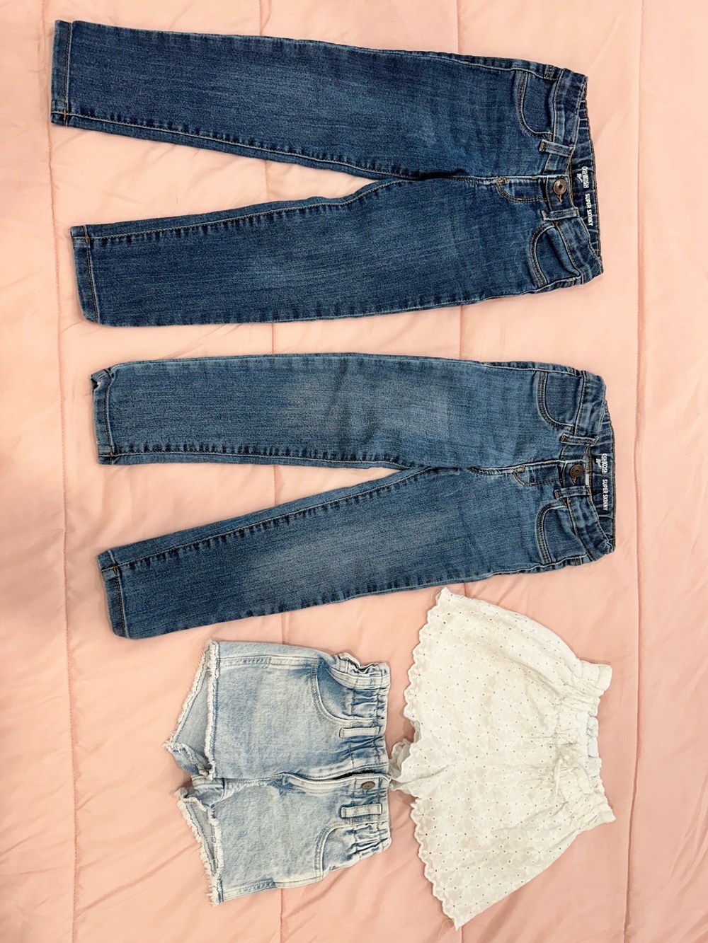 Bundle Zara White Eyelet Shorts 4-5,Gap Girls Shorts 3Y, Oshkosh Skinny Jeans 5T